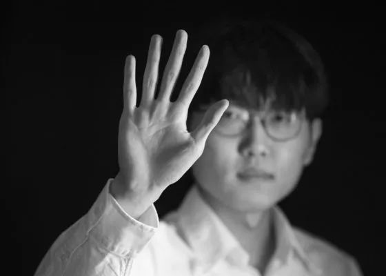 久久久黄色片